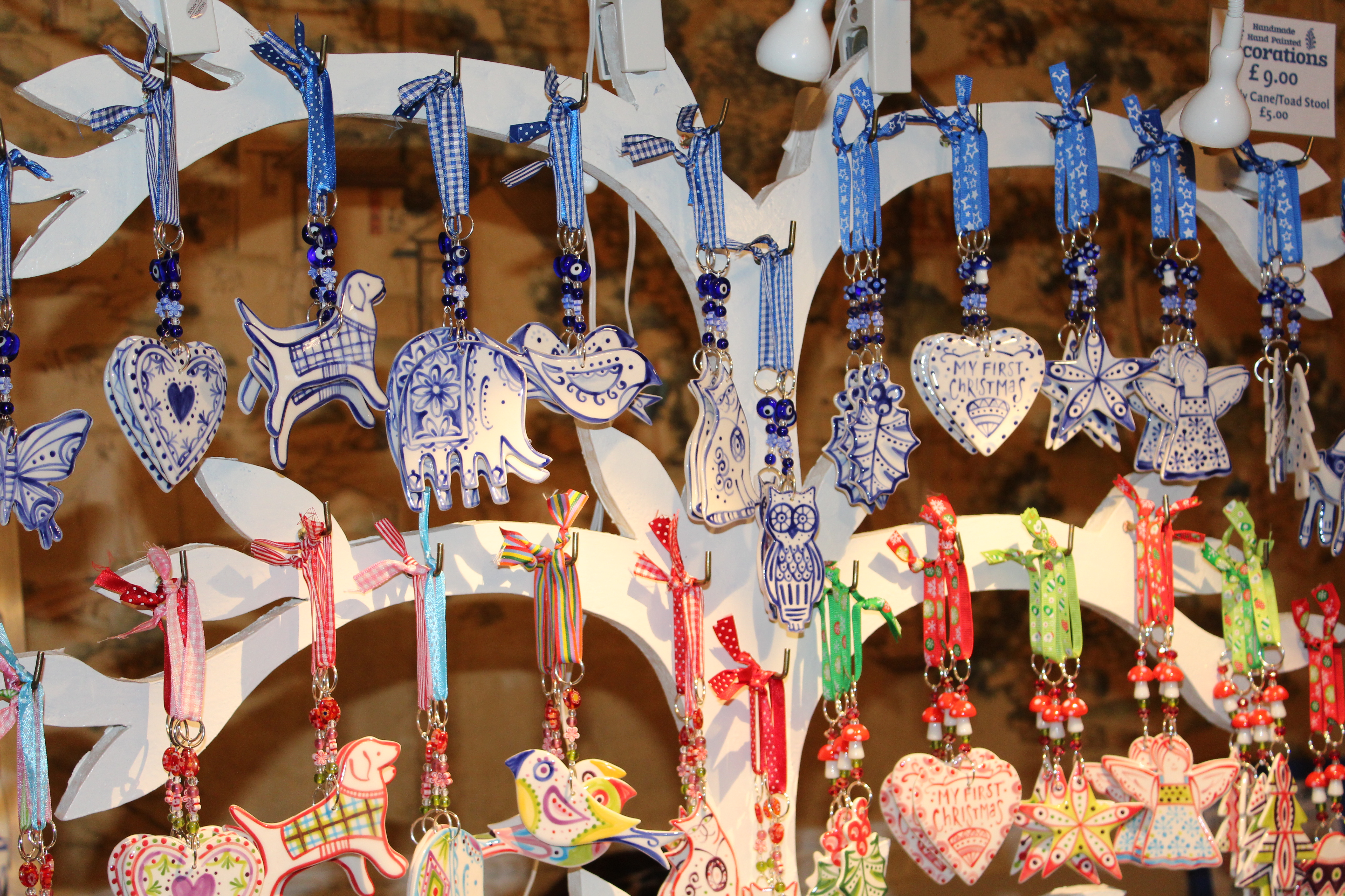 Workshops: Painting Ceramic Christmas Decorations