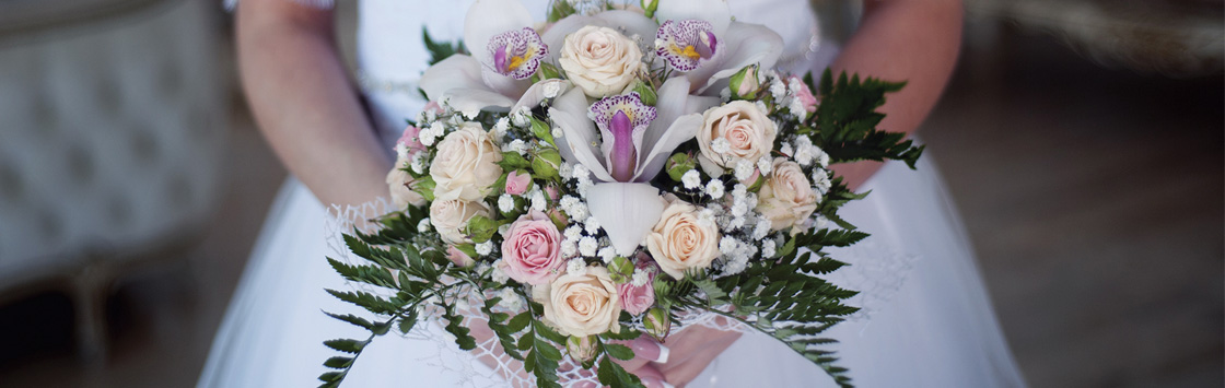 Workshop: Bridal Flowers: Corsages and Bouquets